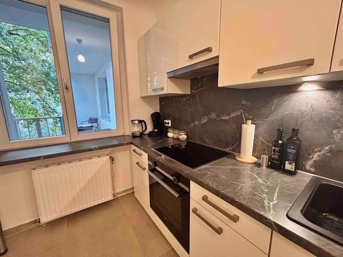 Urbaner Charme: Stilvolles Wohnen Im Herzen Wiens Luaran gambar